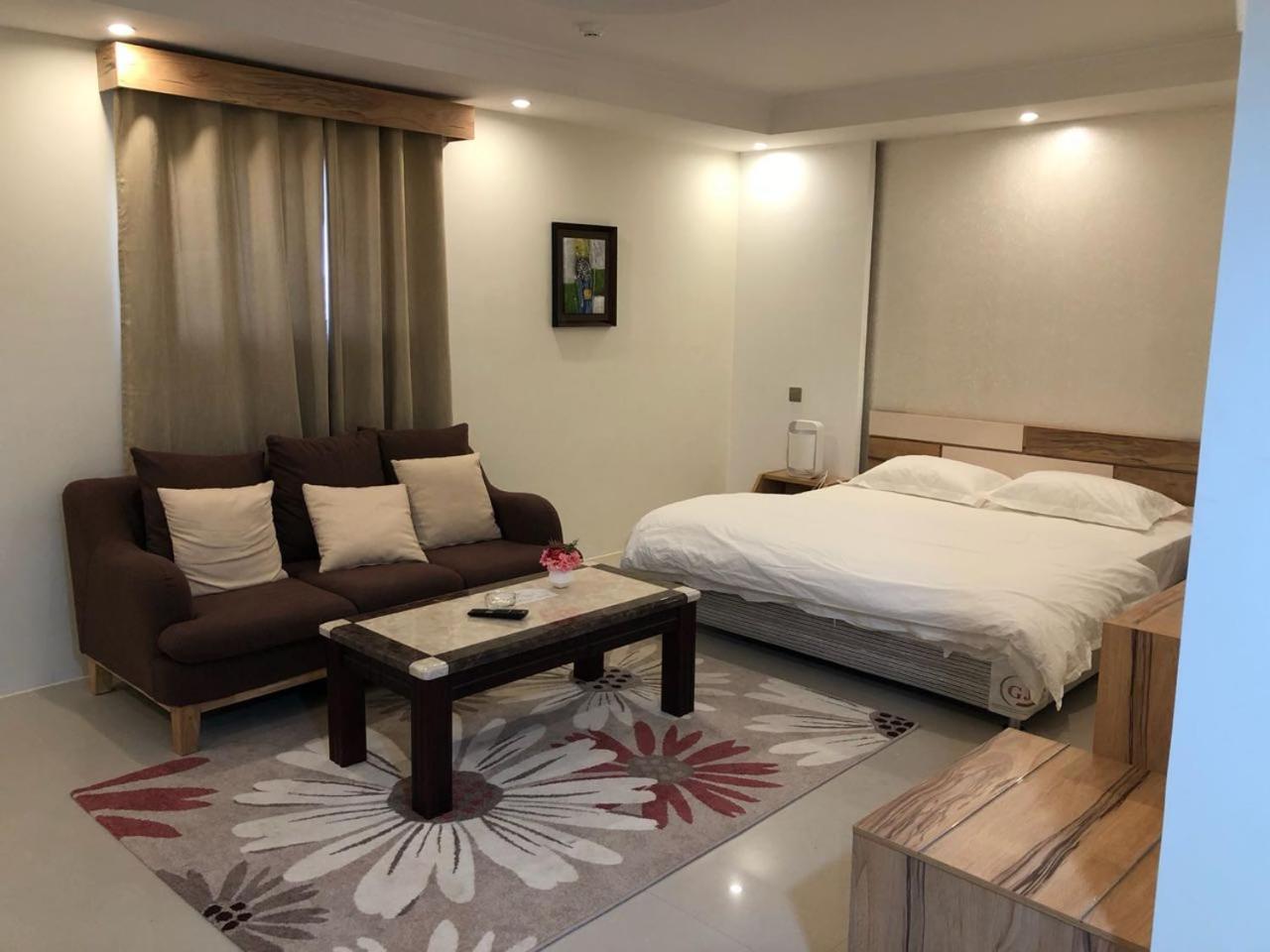 رؤية عنيزة - Vision Of Onaizah Hotel ภายนอก รูปภาพ